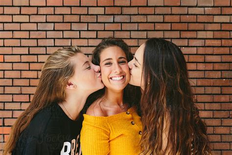 lesbian kissing friends Search